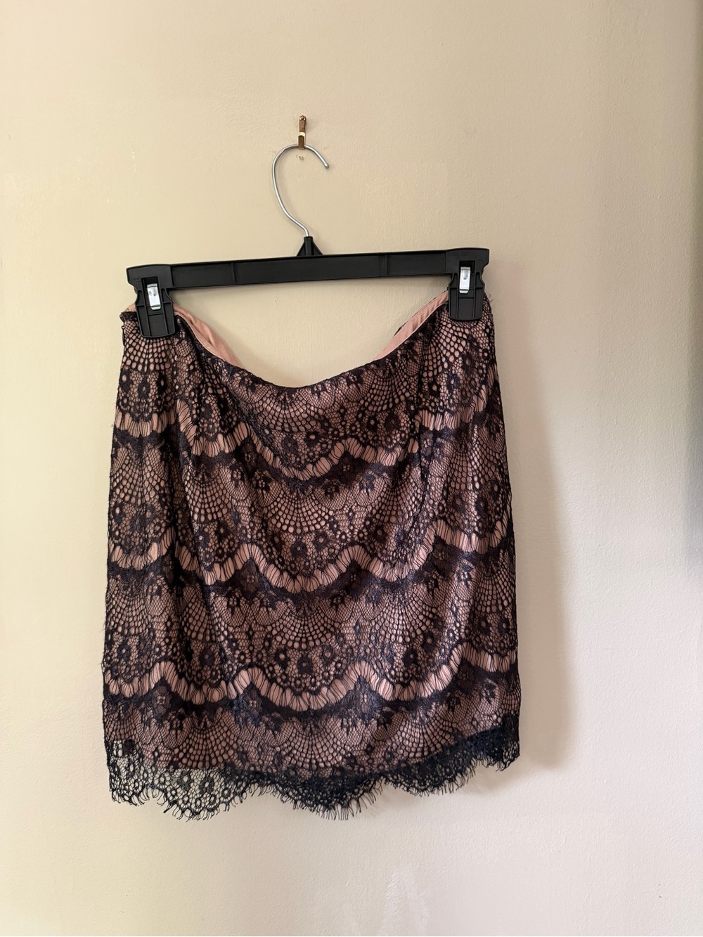Free People nude and Black Lace Mini Skirt size 4/SMALL